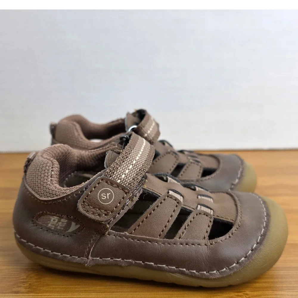 Stride Rite SM Sonny Boys Brown Leather Fisherman Sandals Shoes 5.5W BB015002